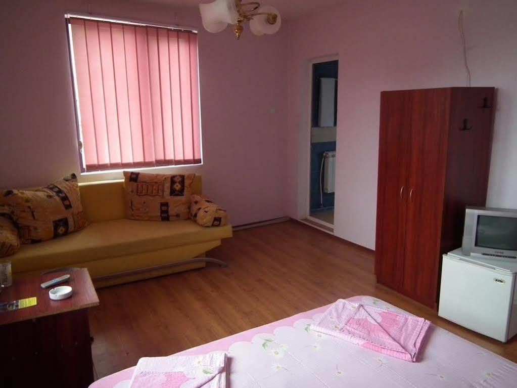 Guest House Bedrock Belogradchik Extérieur photo